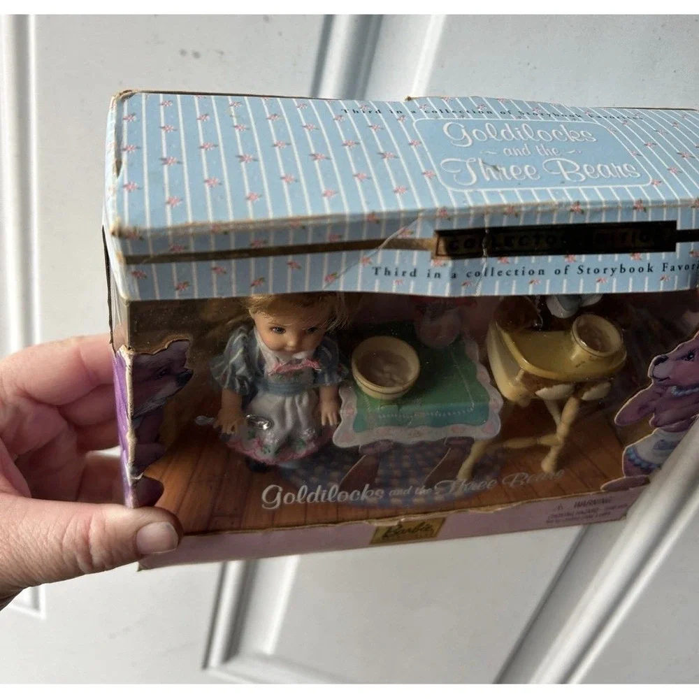 Barbie Goldilocks and the Three Bears Kelly Doll Storybook Favorites Series 2000